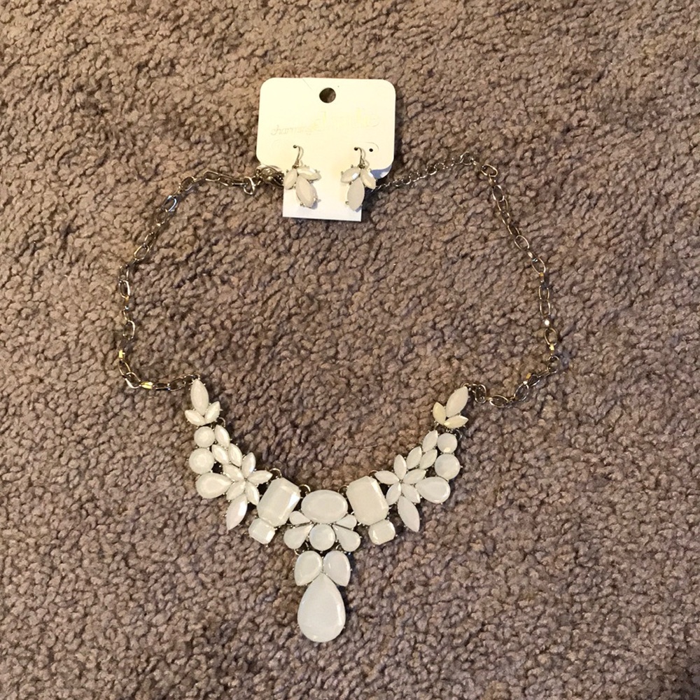 Necklace and Earring set